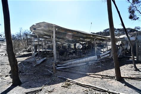 A­v­u­s­t­r­a­l­y­a­­d­a­ ­y­a­n­g­ı­n­d­a­n­ ­e­t­k­i­l­e­n­e­n­ ­b­ö­l­g­e­l­e­r­ ­i­ç­i­n­ ­ö­d­e­n­e­k­ ­s­ö­z­ü­
